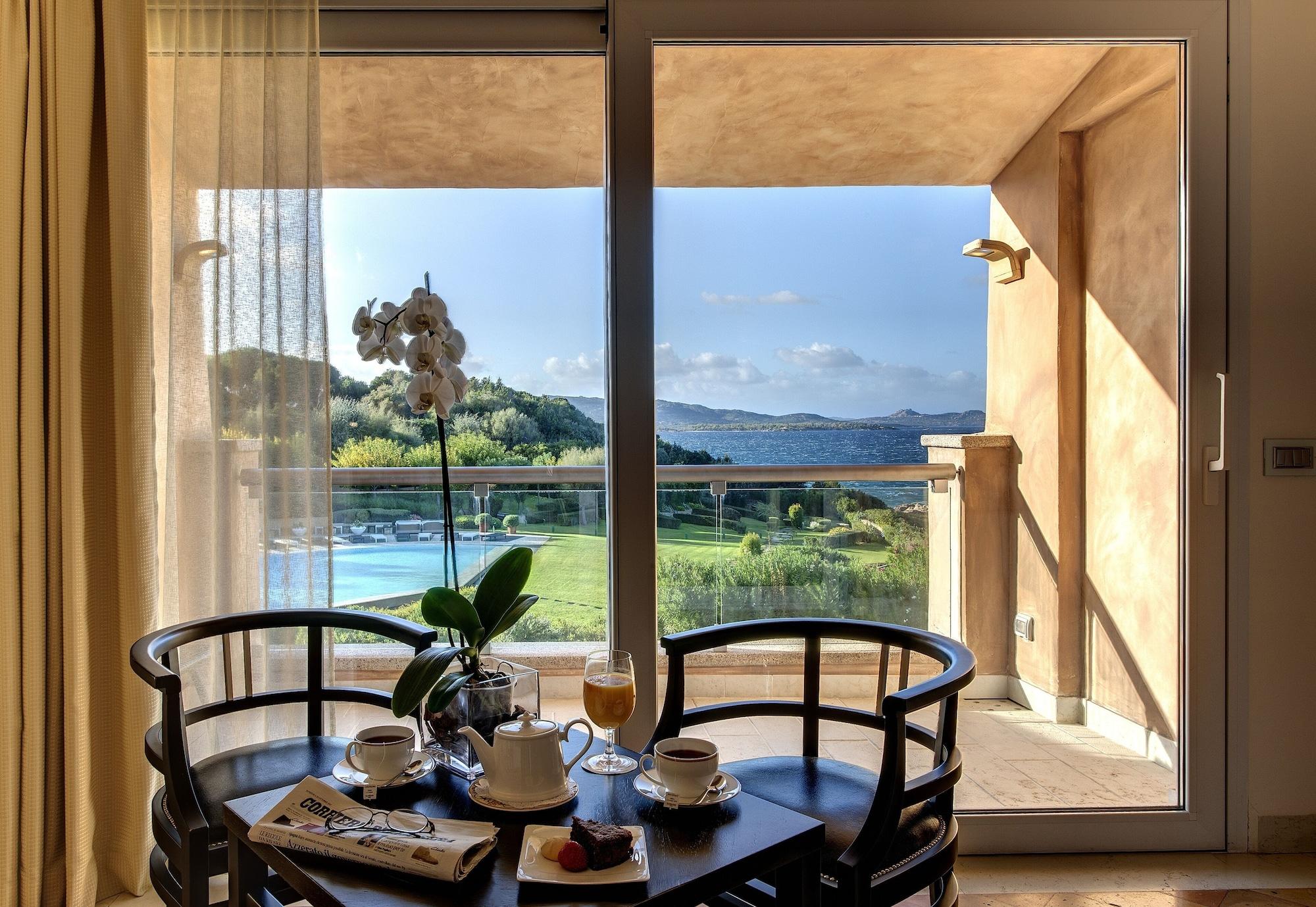 L'Ea Bianca Luxury Resort Baja Sardinia Esterno foto