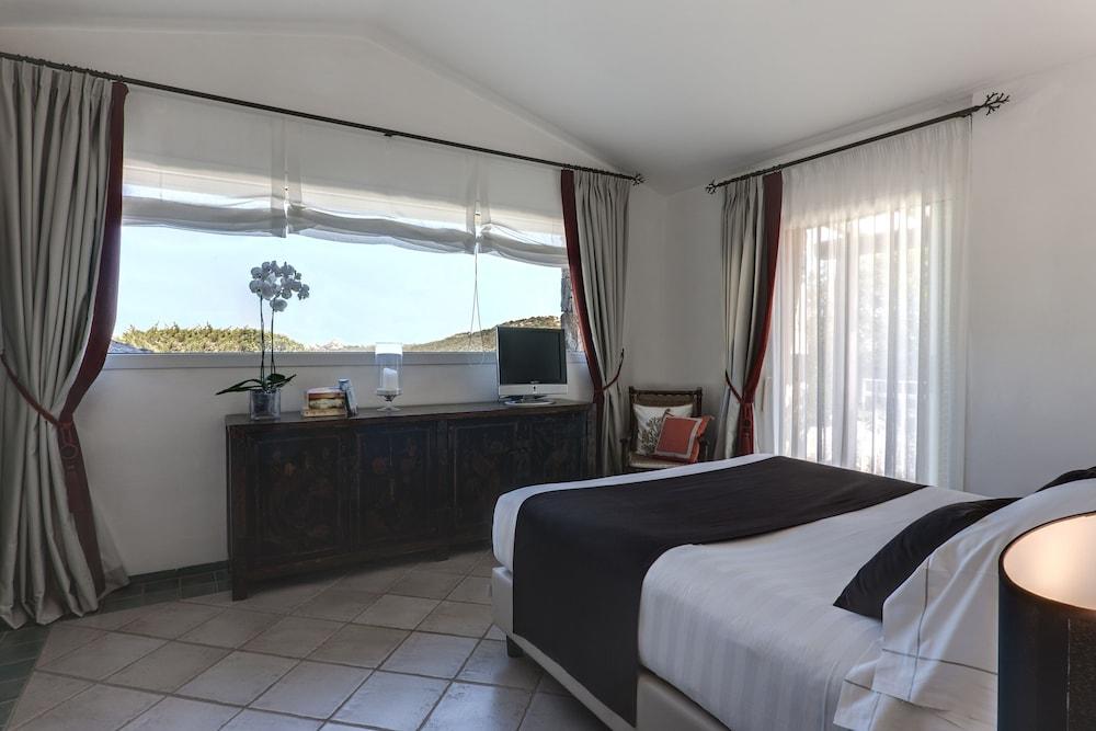 L'Ea Bianca Luxury Resort Baja Sardinia Esterno foto