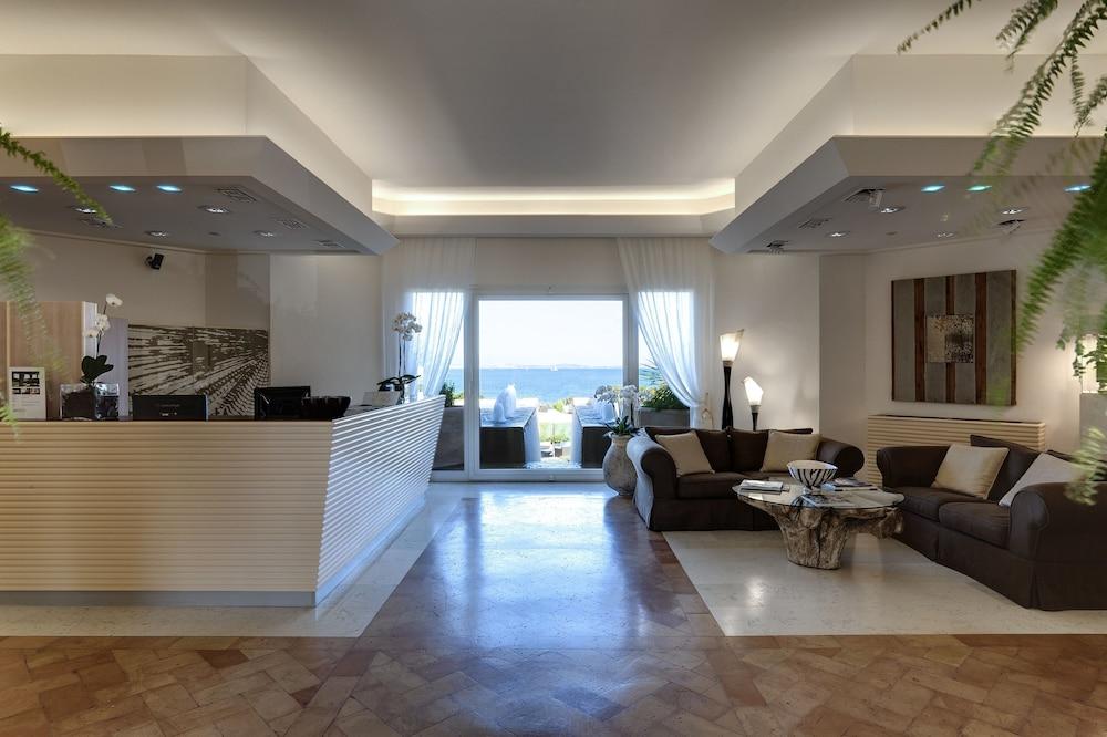 L'Ea Bianca Luxury Resort Baja Sardinia Esterno foto