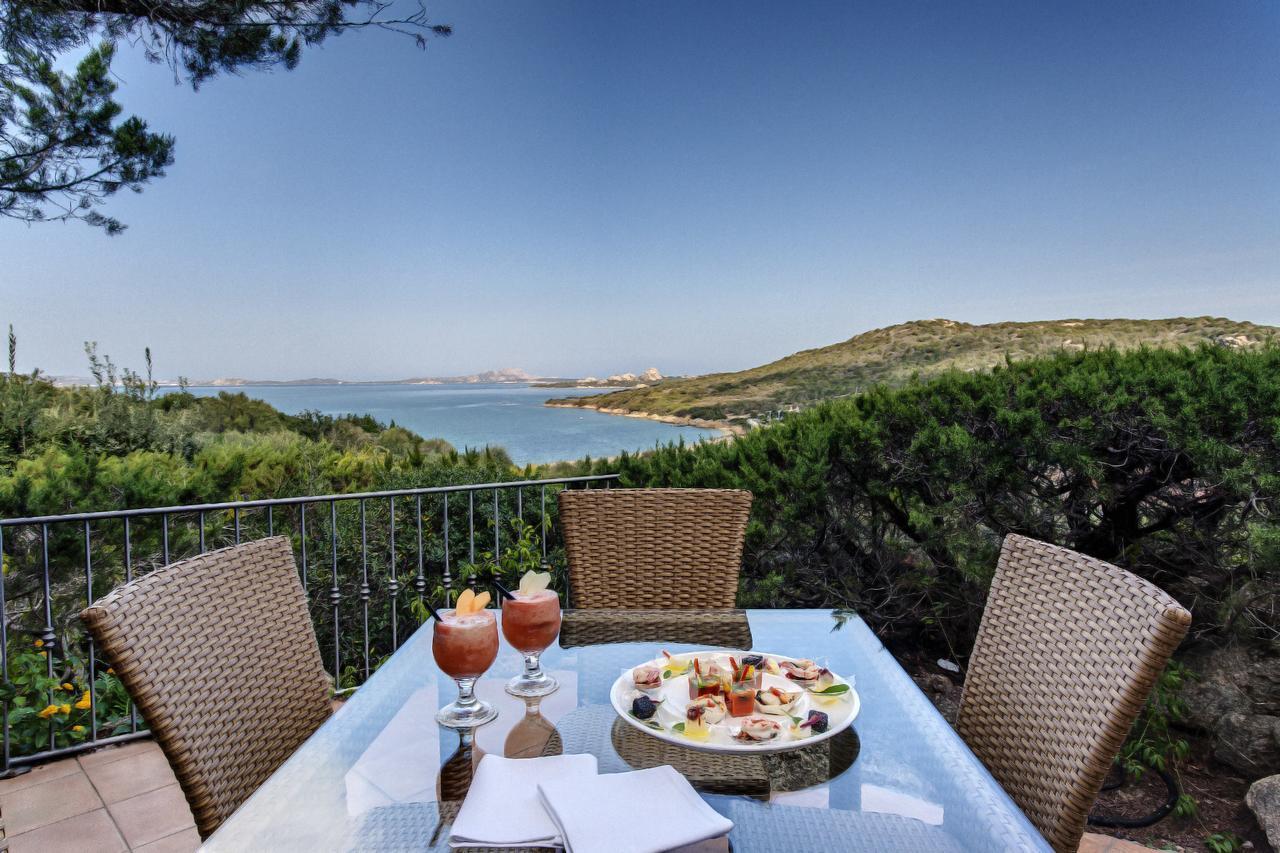 L'Ea Bianca Luxury Resort Baja Sardinia Esterno foto